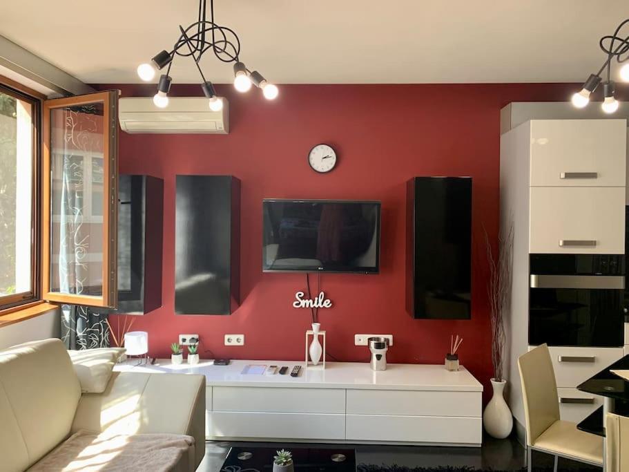 Lovely Sofia Apartment Katerina With Free Parking Εξωτερικό φωτογραφία